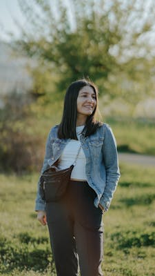Lucie, 28