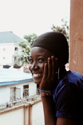Chloé, 23